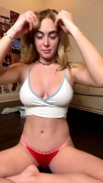 Grace Charis Topless Stretching Livestream Video Leaked on myfansite.net